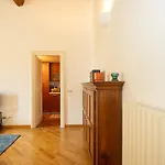 Beyond The Tiber Trastevere Apartment