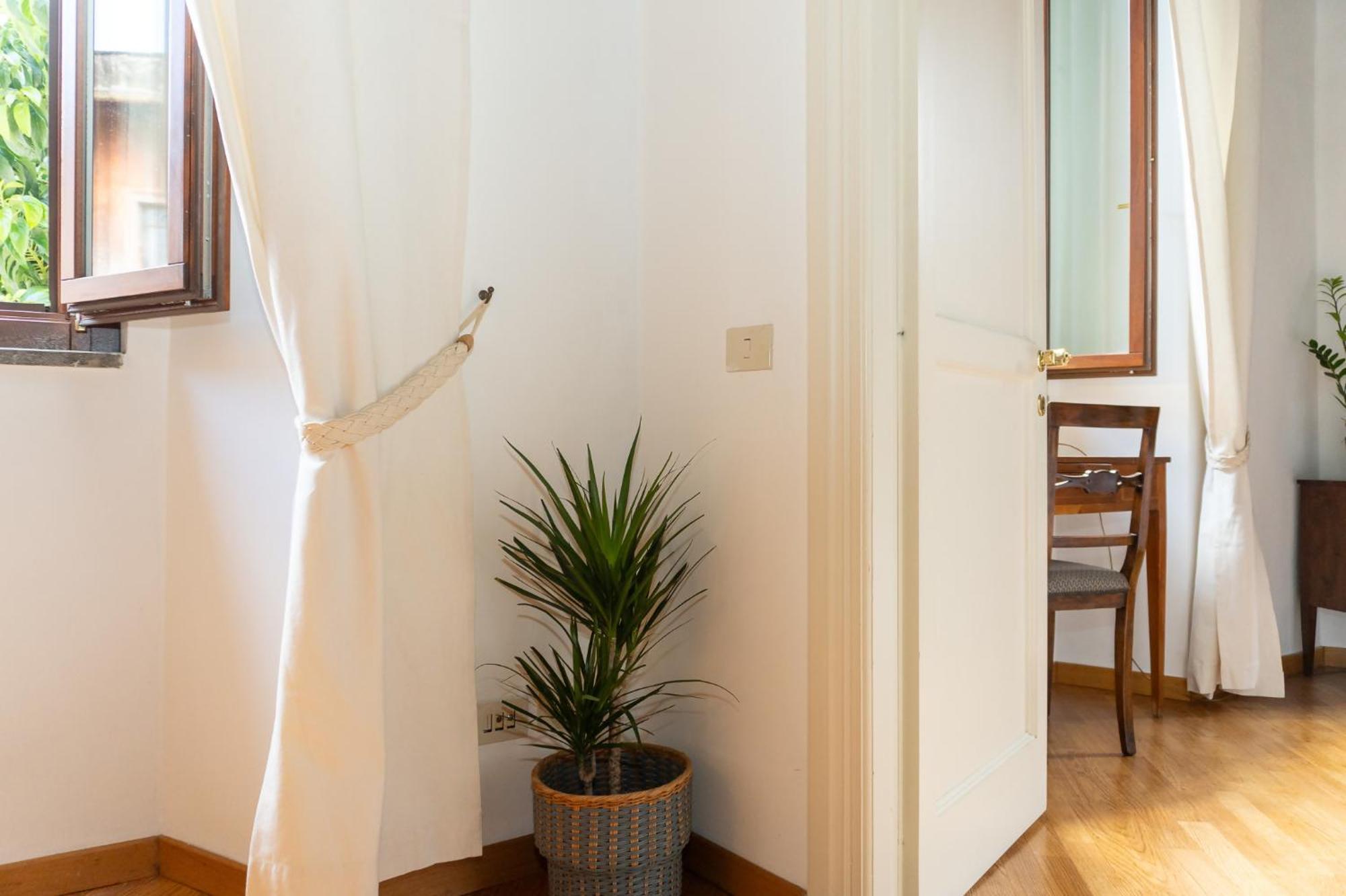 Beyond The Tiber Trastevere Apartment