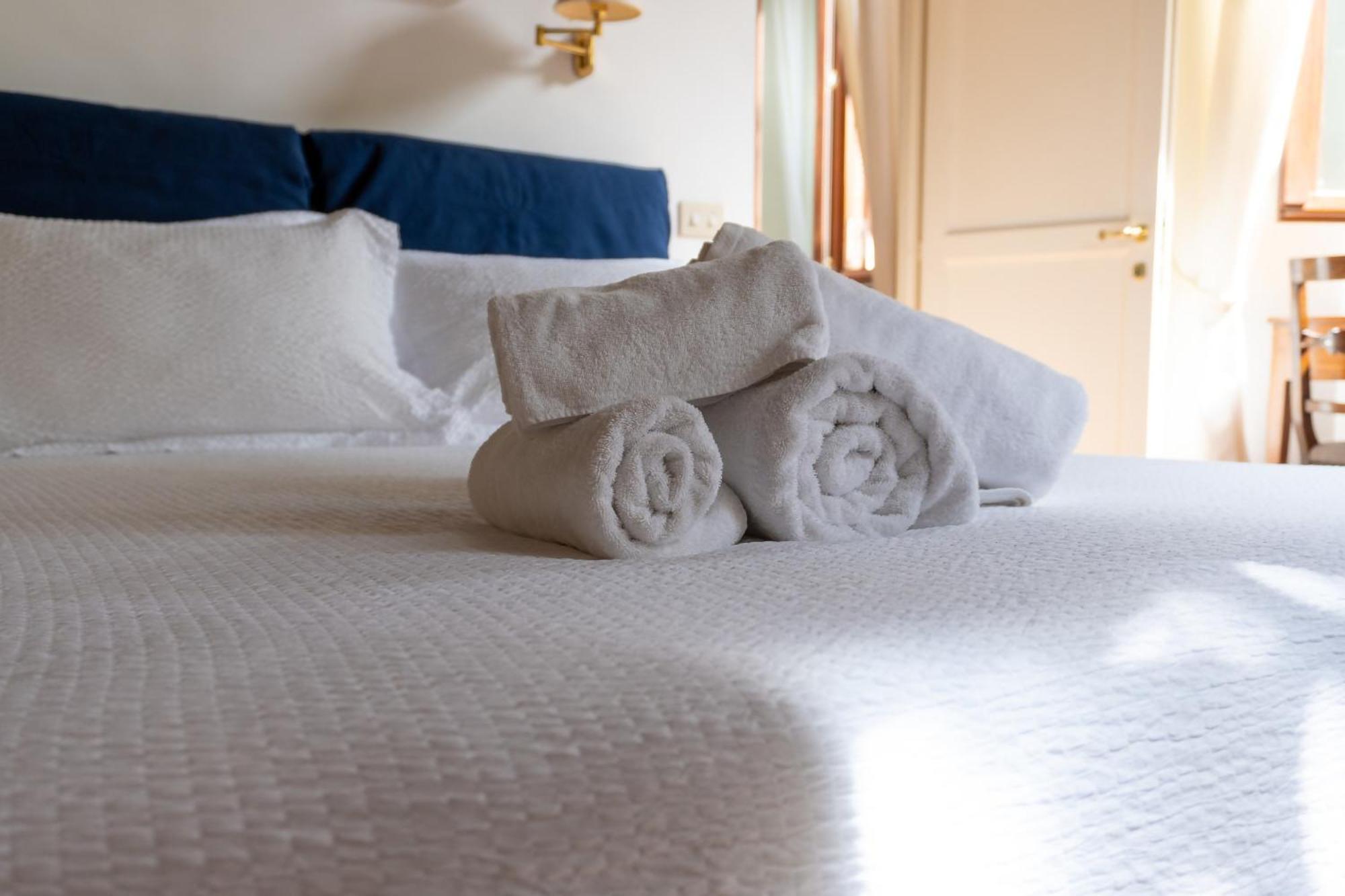 Beyond The Tiber Trastevere Apartment *