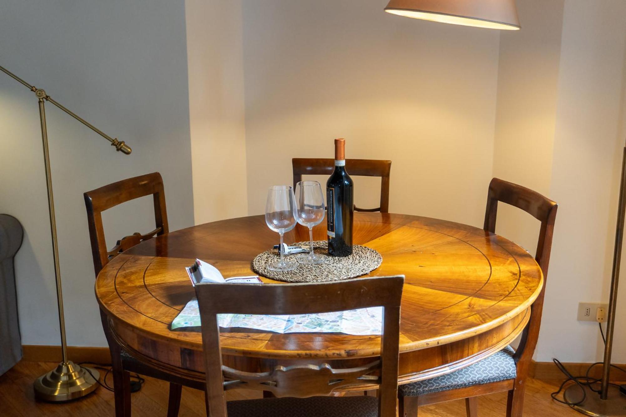 Beyond The Tiber Trastevere Apartment *