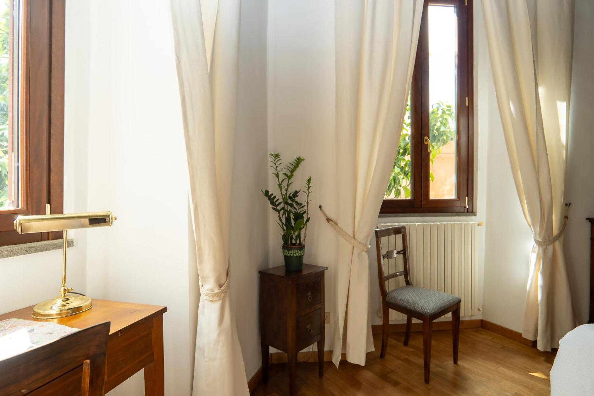 Beyond The Tiber Trastevere * Rom