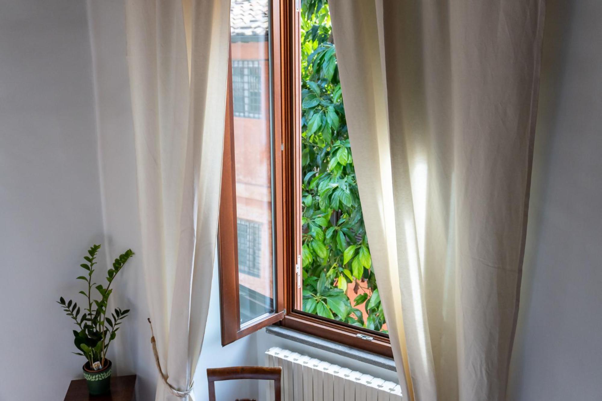 Beyond The Tiber Trastevere *